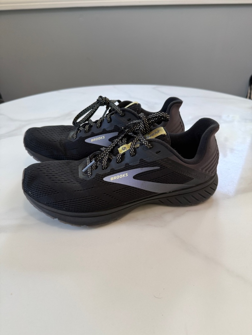 Brooks Men’s Black Athletic Running Shoes